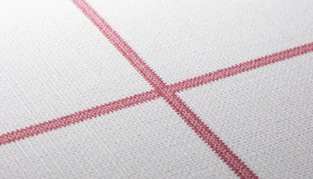 LIMELIGHT（ライムライト）のCH-GR-03はチェック柄のグラフチェックのイエローオンホワイト色。 不燃性マテリアルで、織物調のデザインが本物の生地のような質感を感じられる壁紙クロス。