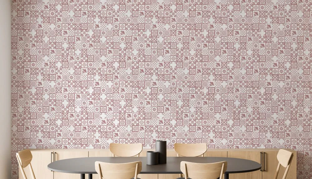 LIMELIGHT（ライムライト）のLT-NN004は民族（エスニック）模様のメキシカンのレッド色。 オフィスの執務スペースや店舗デザイン・住空間に対して個性化とモダンな空間演出に最適な壁紙クロス。