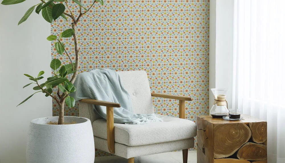 LIMELIGHT（ライムライト）のMO-ZE-01はモザイク柄のゼリックのオレンジ色。タイル調のデザインでオフィスの執務スペース・会議室や店舗デザインのアクセントとしてな最適な個性化を実現する壁紙クロス。