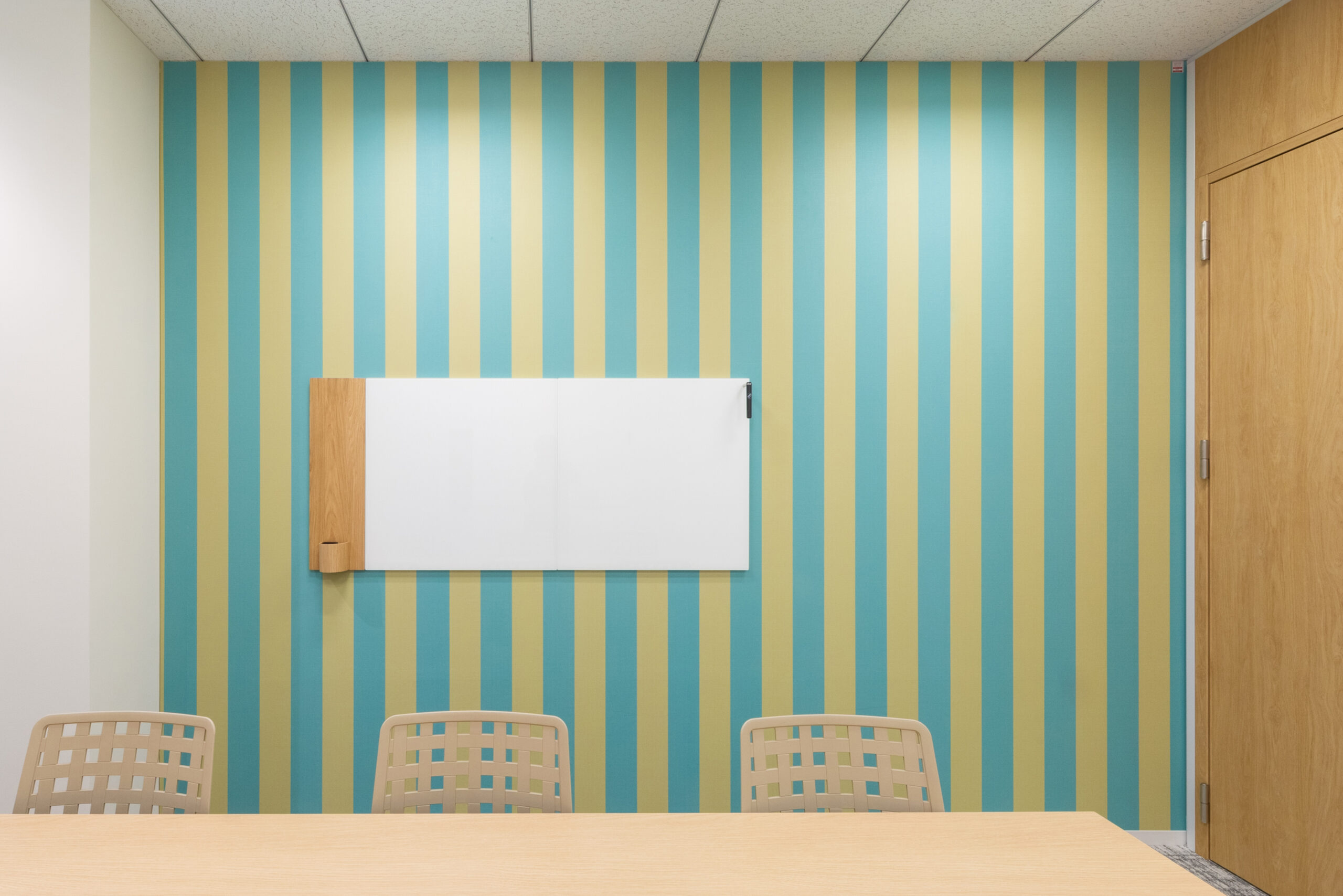 OFFICE L社